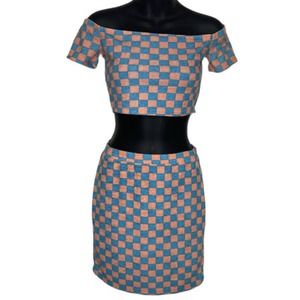 Off-The-Shoulder Crop Checkered Terry‎ Cloth Top and Skirt Set Size Junior Small